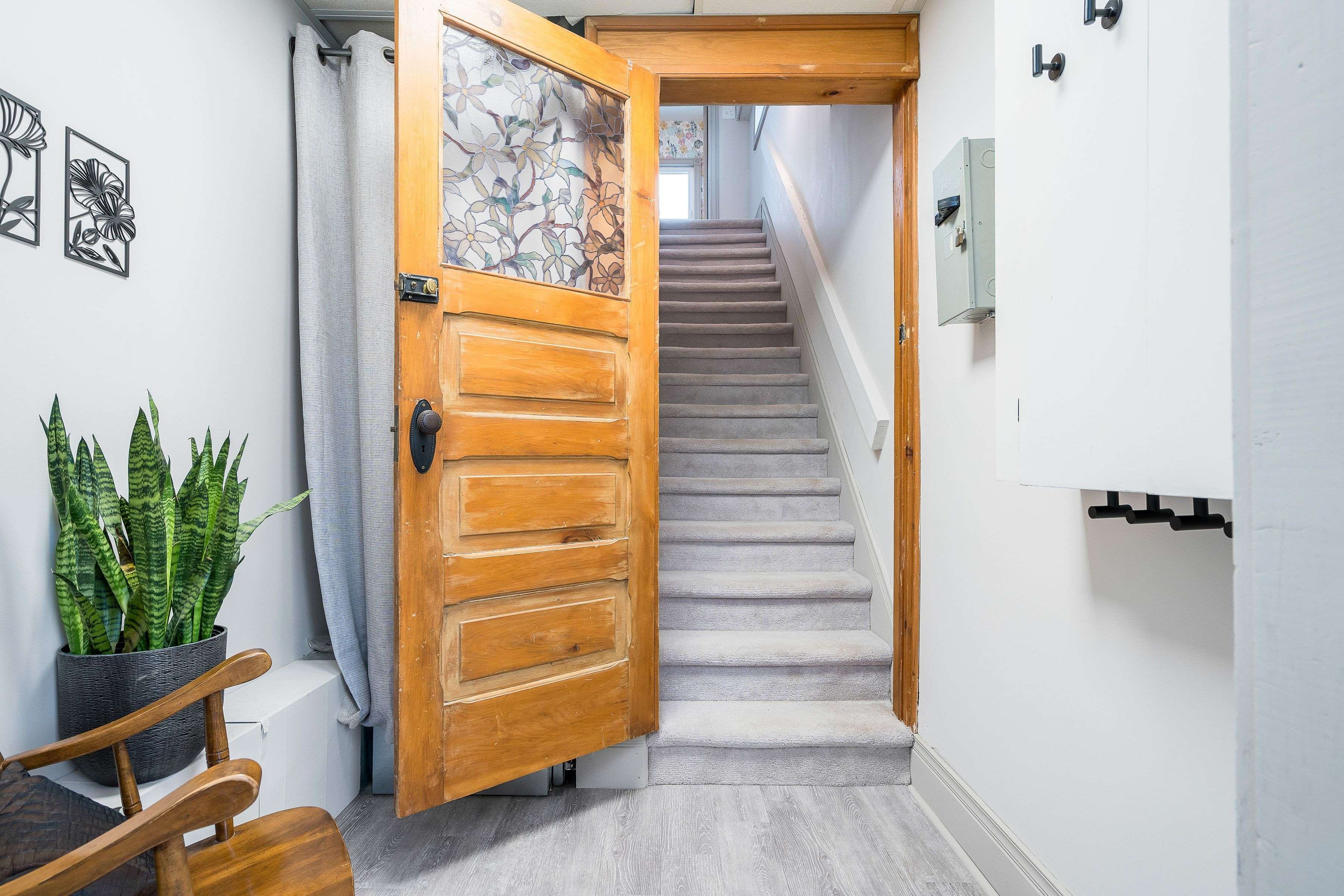 Collingwood, ON L9Y 1J3,242 Simcoe ST