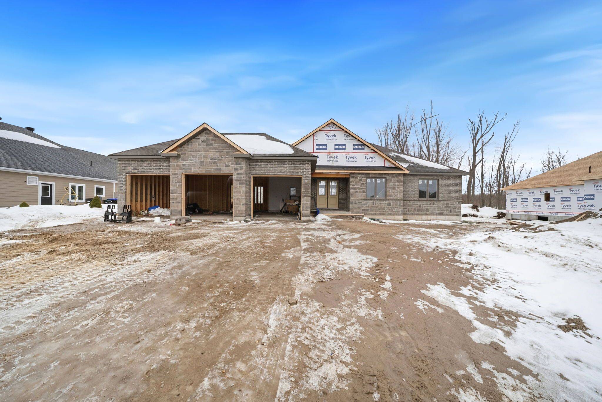 Oro-medonte, ON L0K 2G1,19 Henry Ball CT