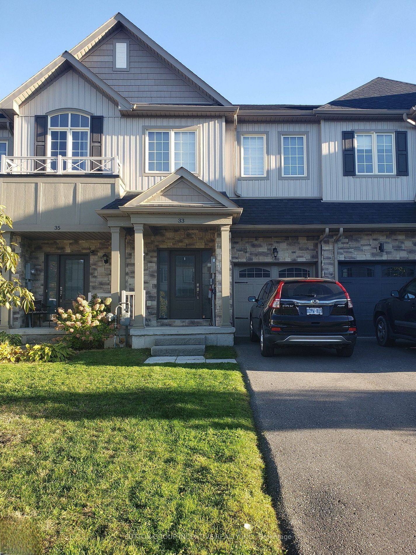 Orillia, ON L3V 8K9,33 CHURCHLEA Mews