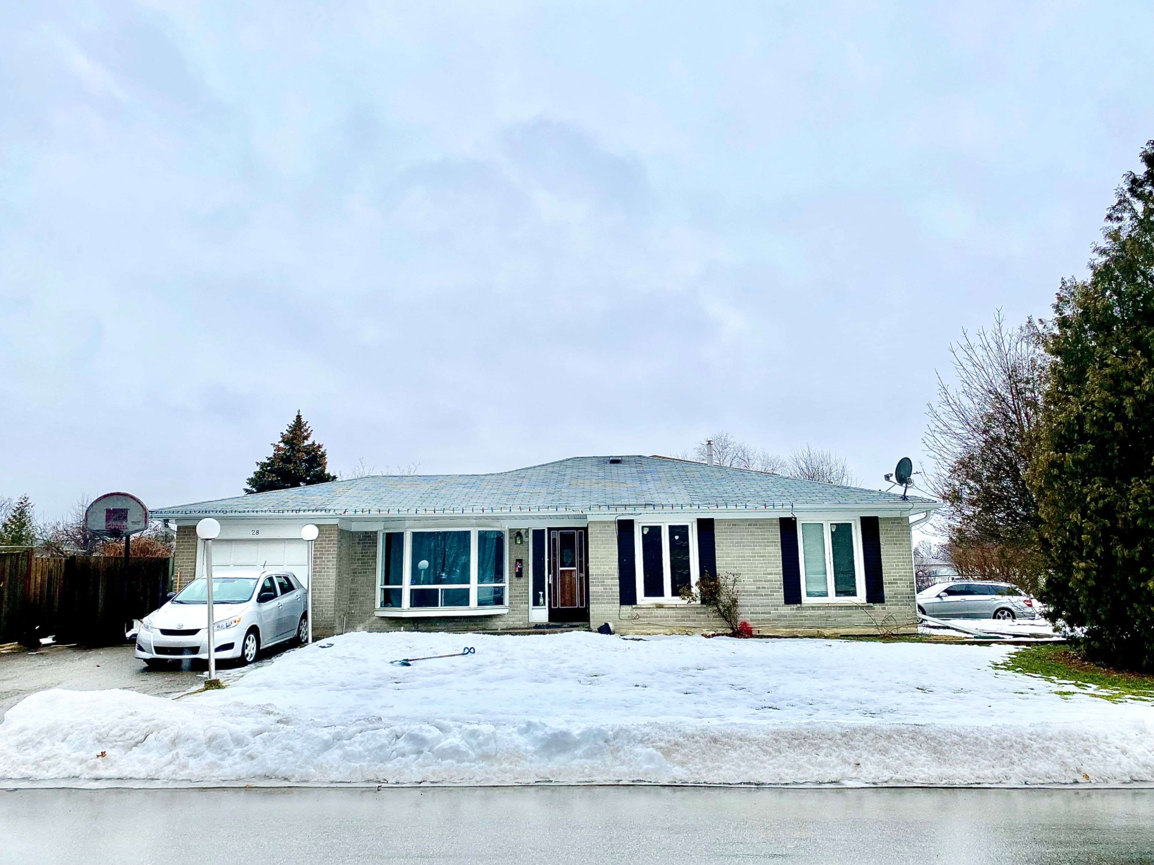 Brampton, ON L6W 1A3,28 Caldwell CRES #Basement