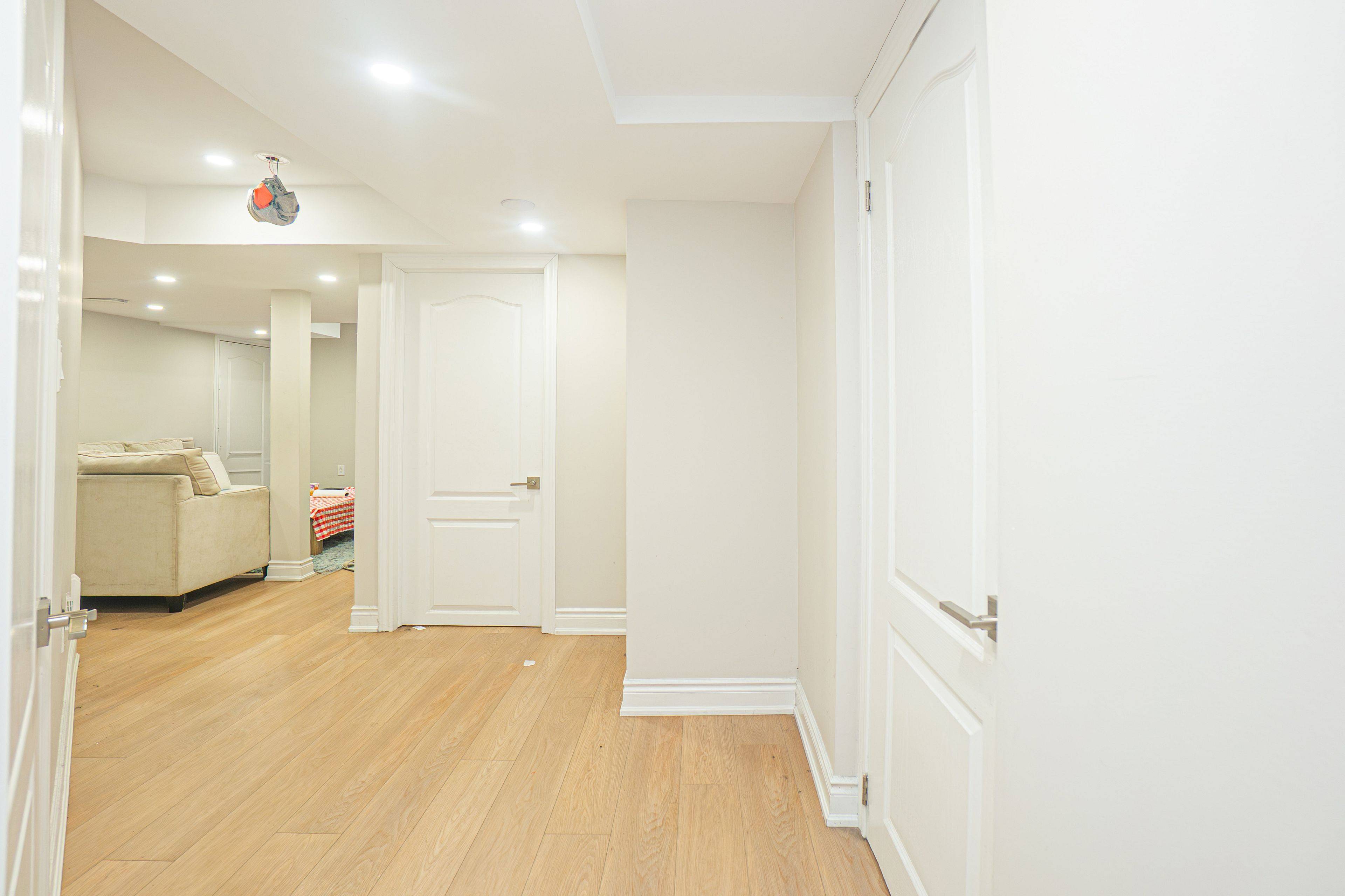 Brampton, ON L6V 4T3,90 Tobermory CRES