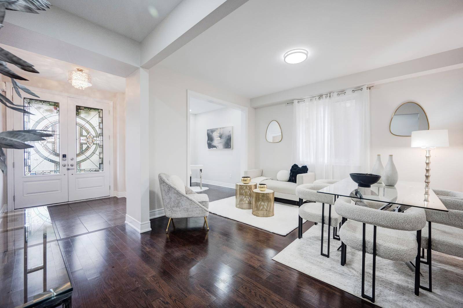 Brampton, ON L6R 3V5,6 Villadowns TRL