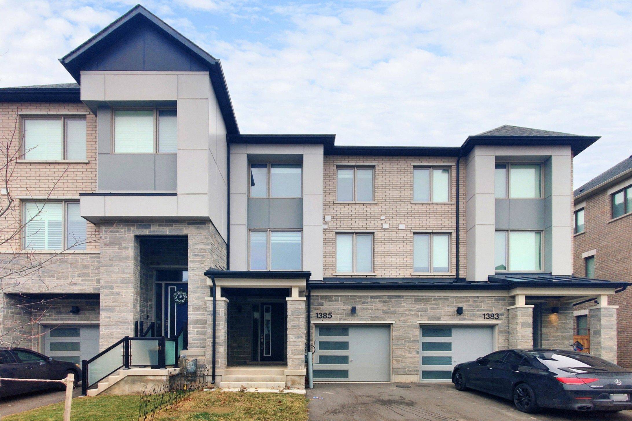 Oakville, ON L6M 5P3,1385 Kaniv ST