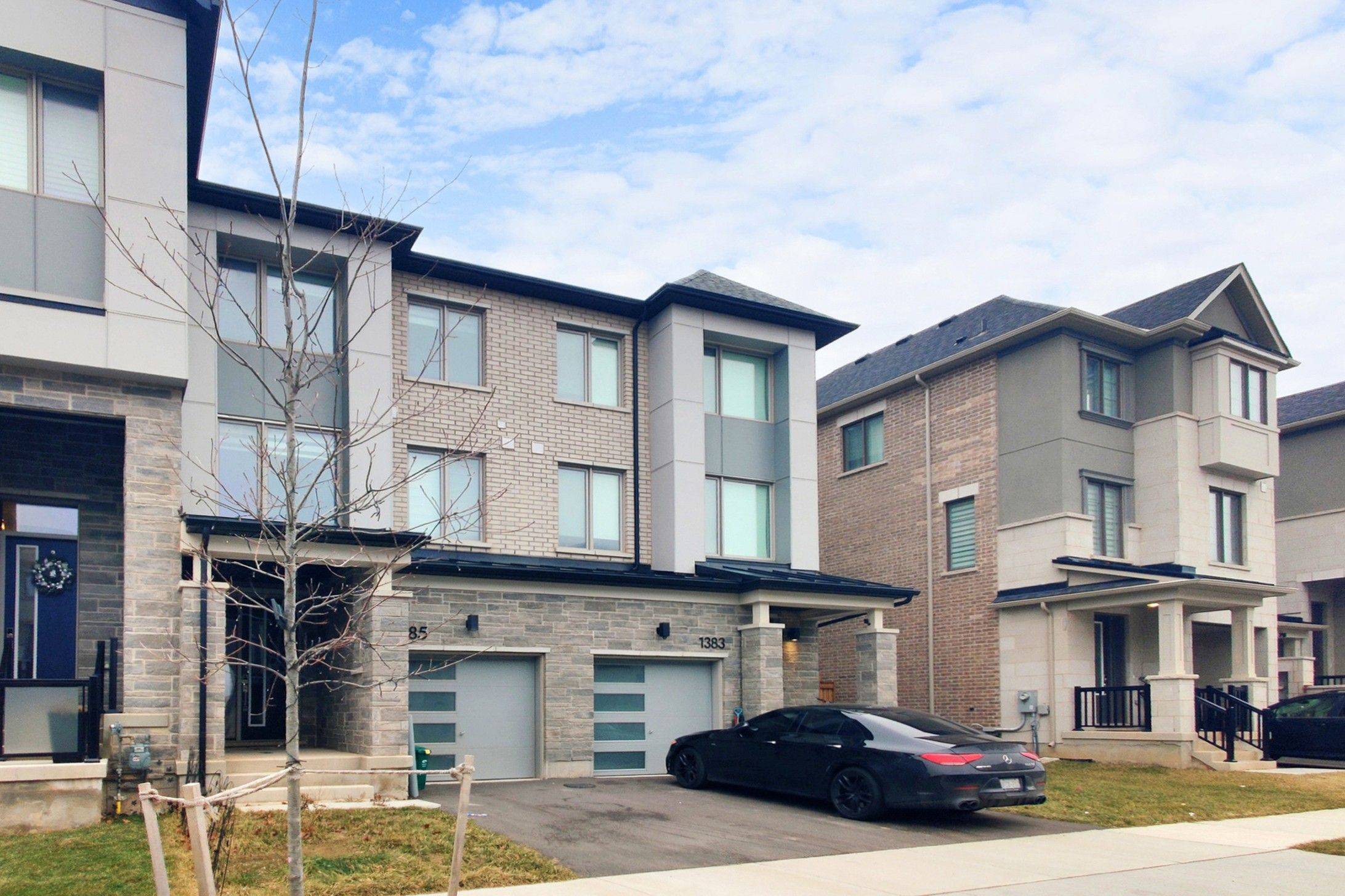 Oakville, ON L6M 5P3,1385 Kaniv ST