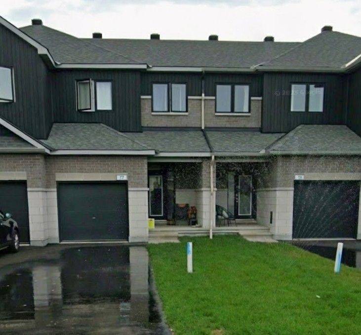 Russell, ON K0A 1W1,77 Richelieu ST