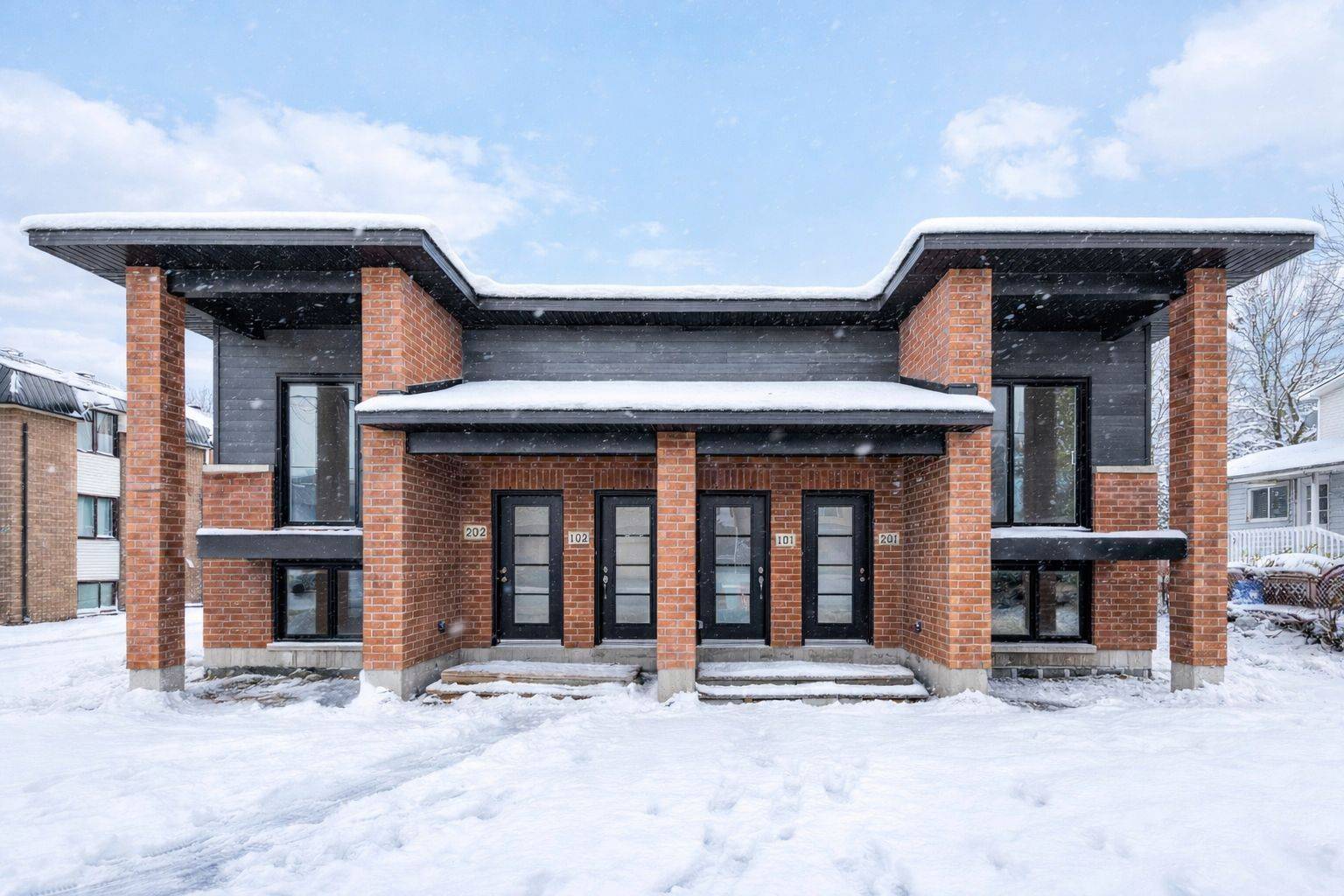 Clarence-rockland, ON K4K 1E3,897 Laurier ST #102