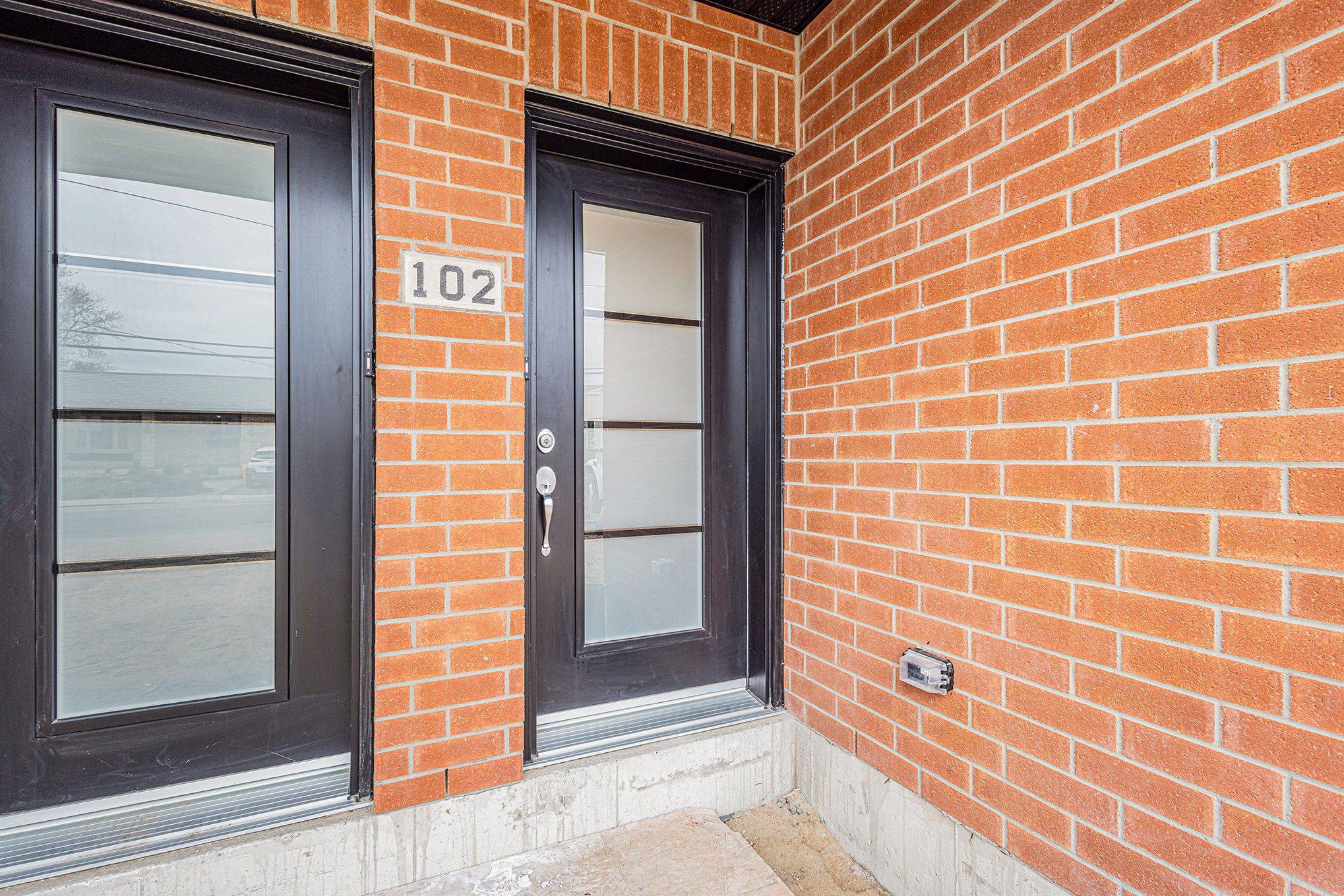 Clarence-rockland, ON K4K 1E3,897 Laurier ST #102