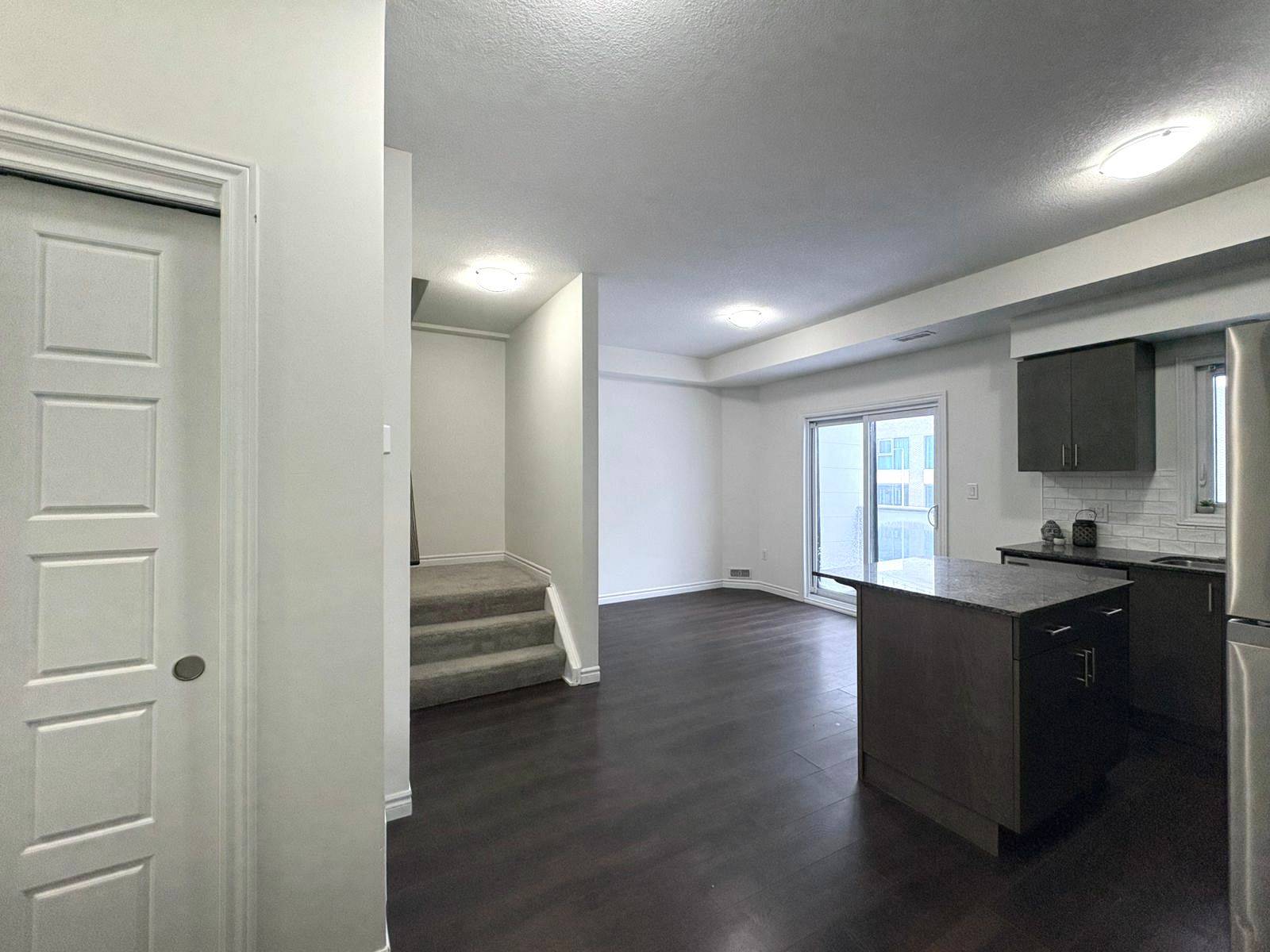 Kitchener, ON N2N 0C3,1430 Highland RD W ##31A