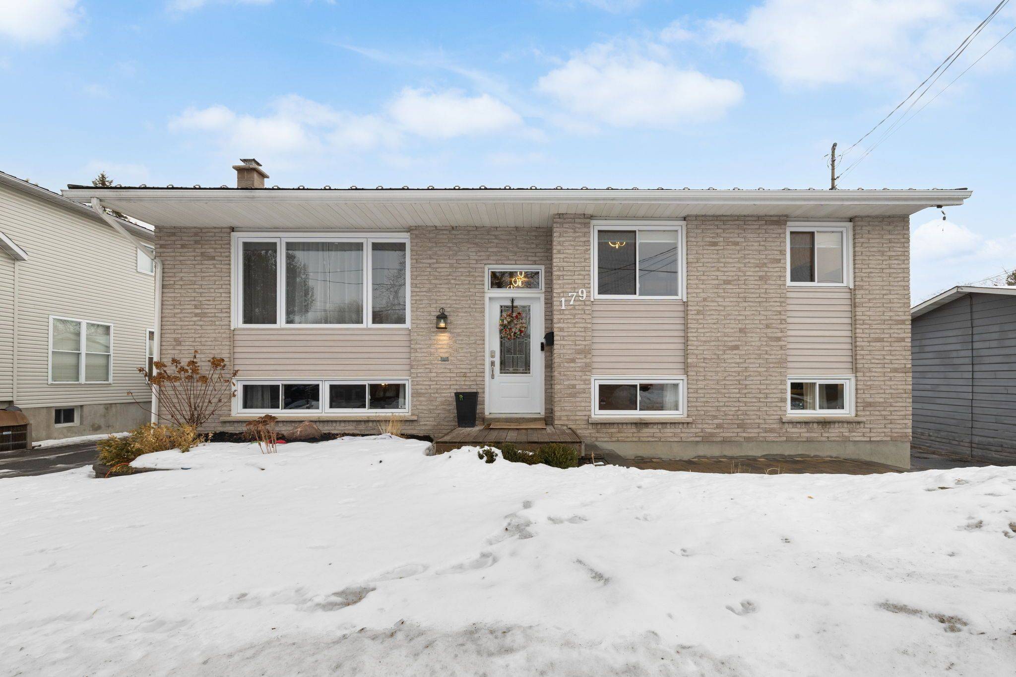 Carleton Place, ON K7C 1B4,179 Wellington ST