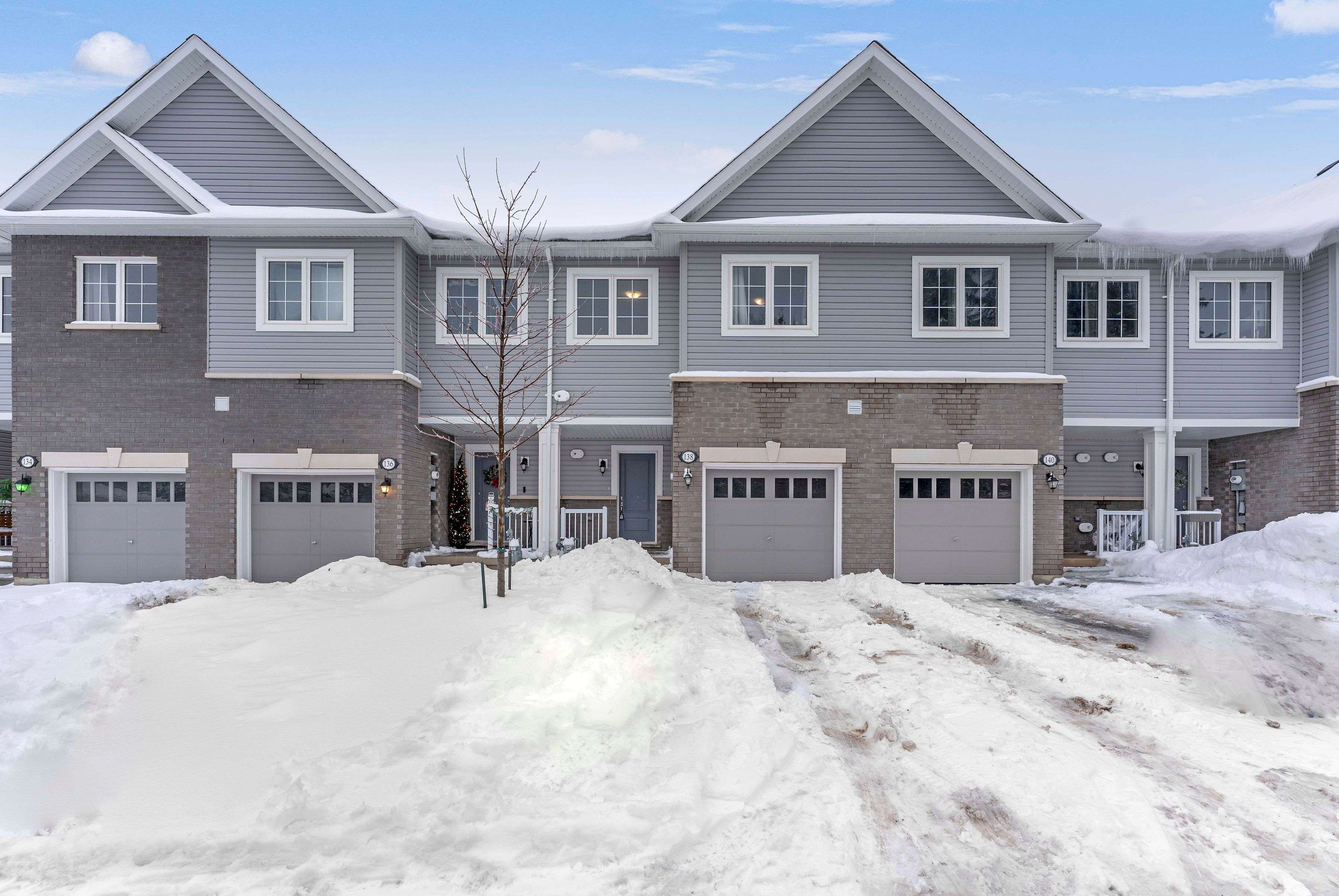 Shelburne, ON L9V 3Y1,138 Winters WAY