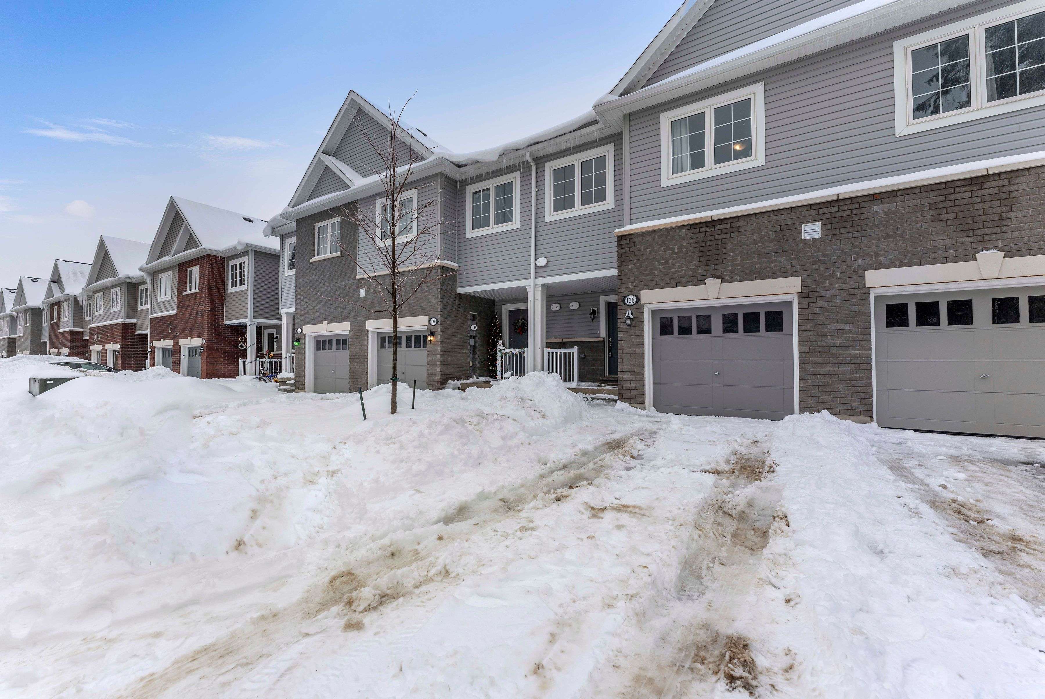 Shelburne, ON L9V 3Y1,138 Winters WAY