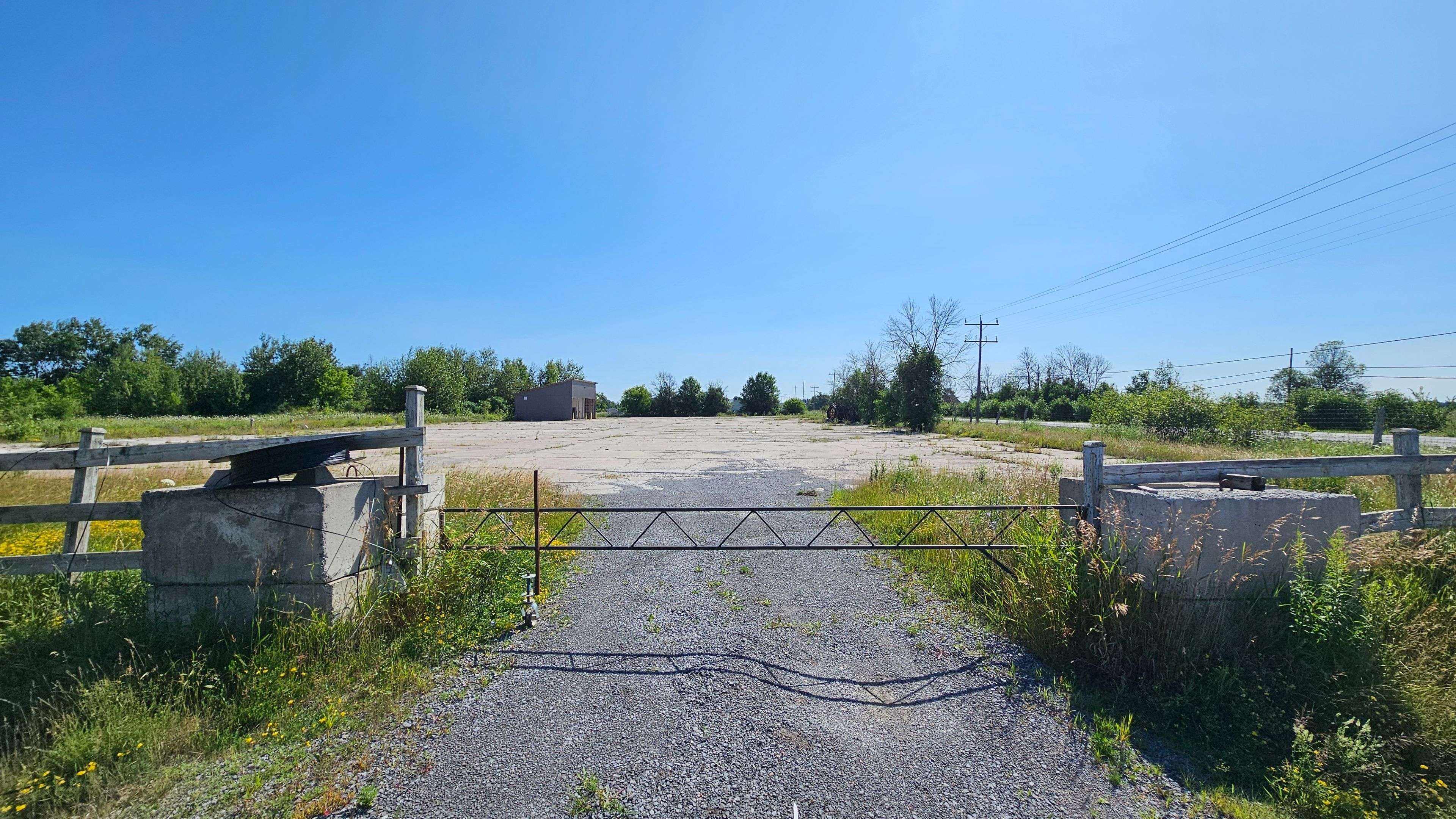 Mcnab/braeside, ON K7S 3G8,482 Russett DR