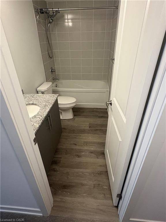 Kitchener, ON N2R 0R9,205 West Oak TRL #49