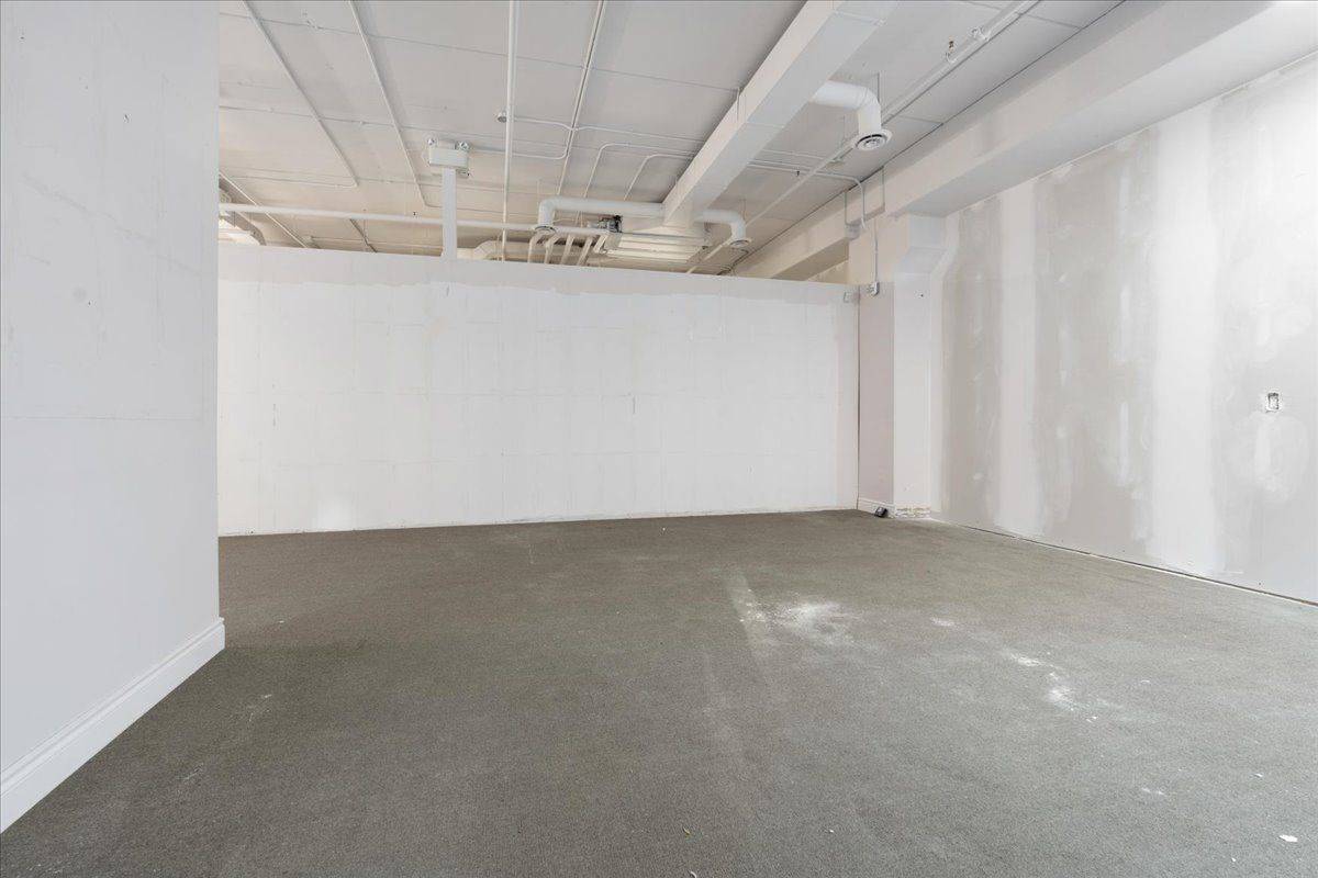 Hamilton, ON L8R 2K9,185 James ST N #3