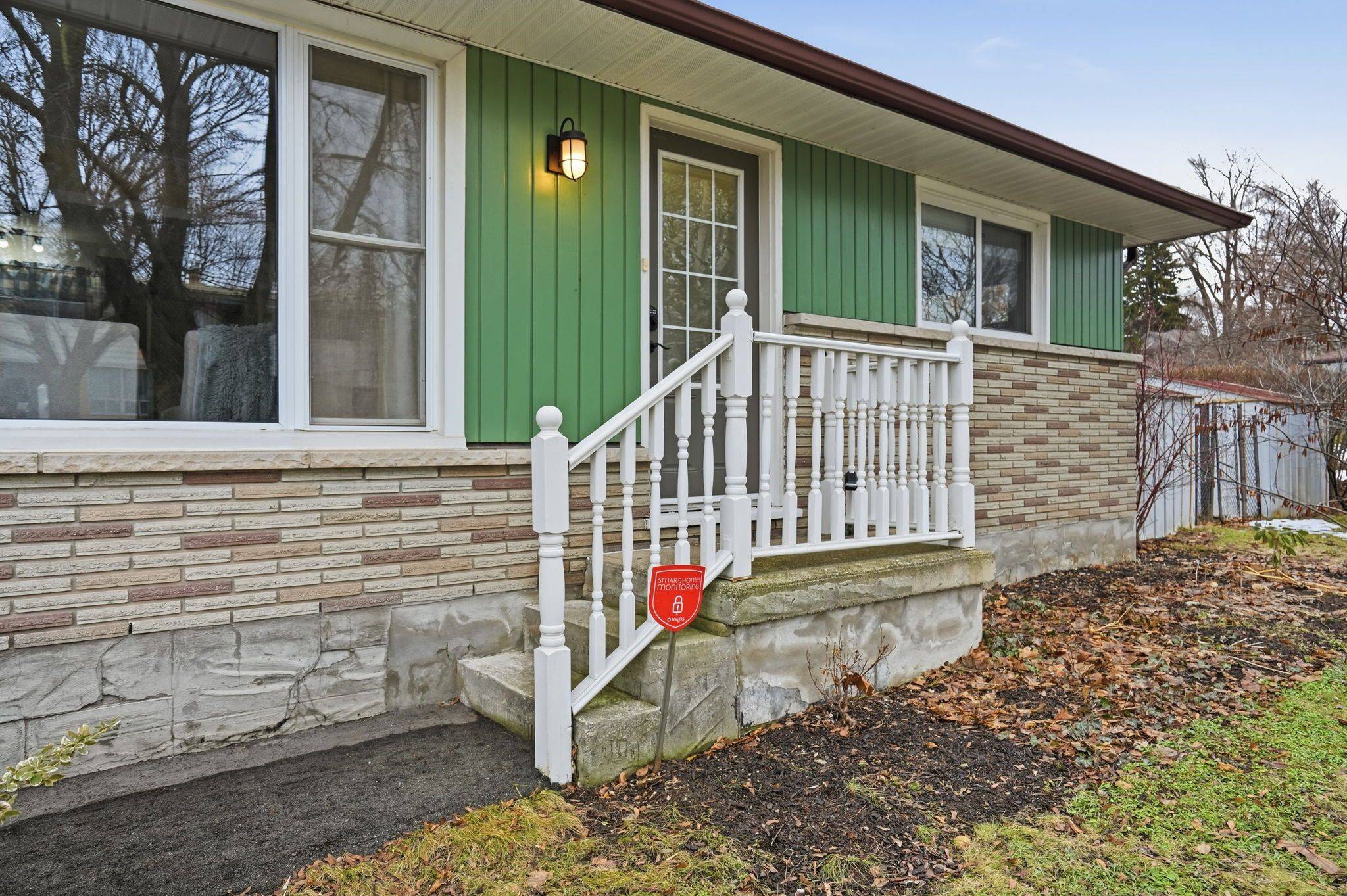 Waterloo, ON N1R 1M9,16 Alison AVE