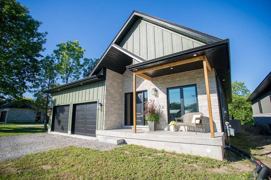 Norfolk, ON N0A 1N7,5 Scott DR