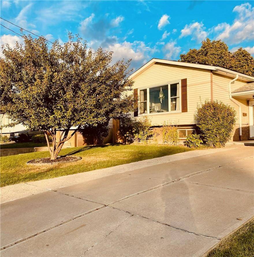 Hamilton, ON L8E 3L5,143 Highridge AVE #Lower