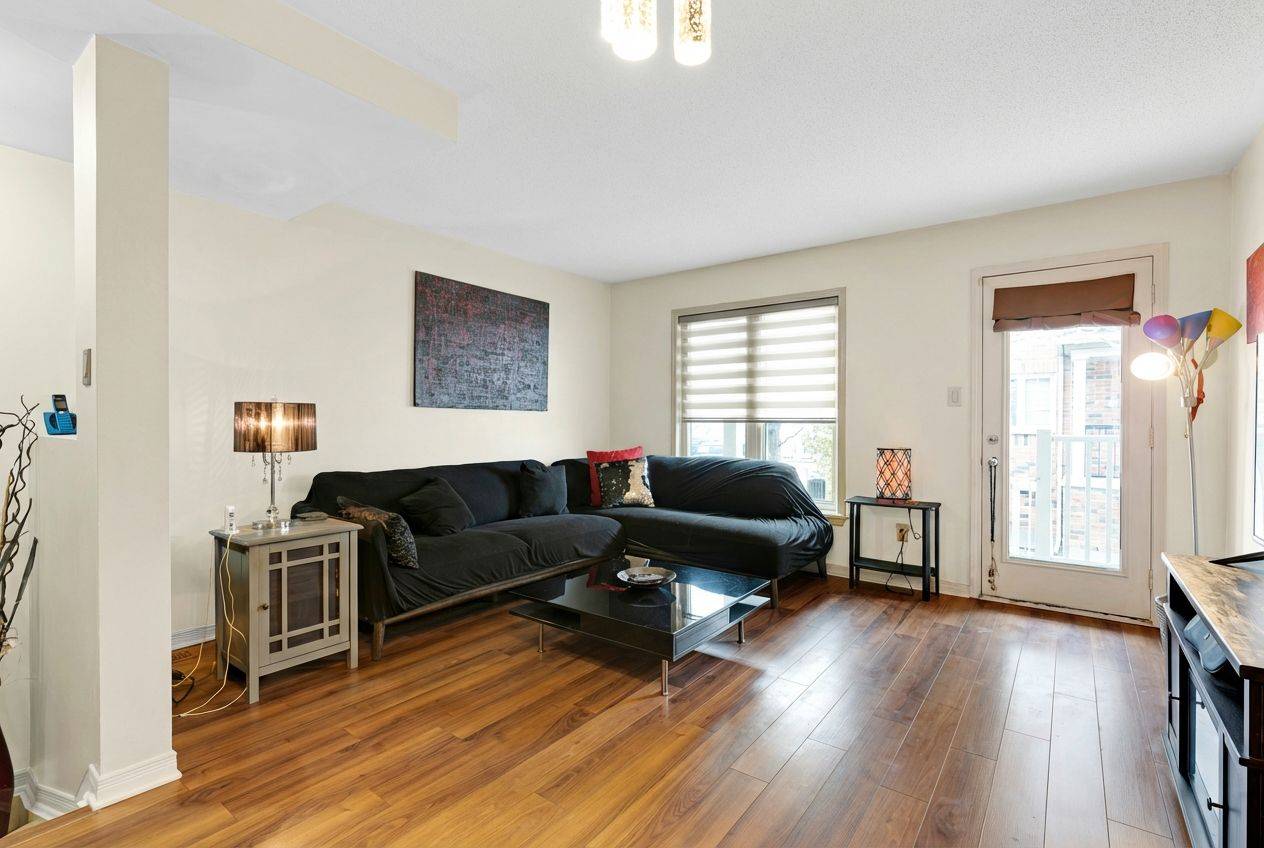 Barrhaven, ON T1P 1L9,150 Urbancrest Private