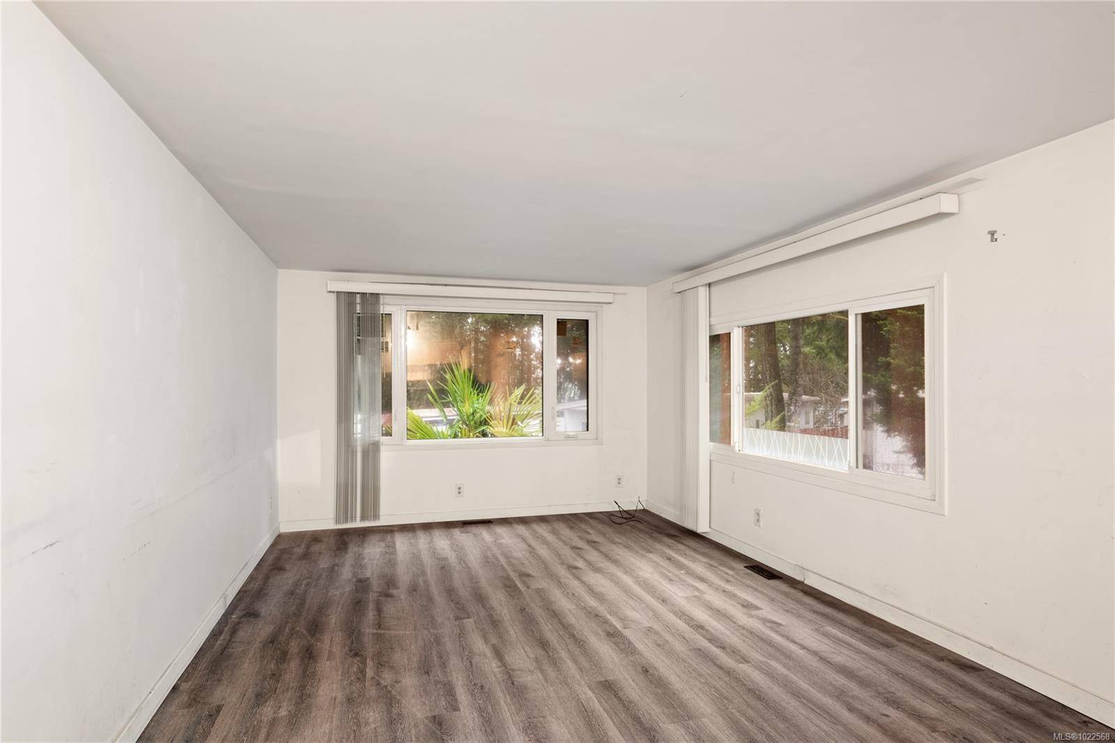 Langford, BC V9B 4H2,2500 Florence Lake Rd #119