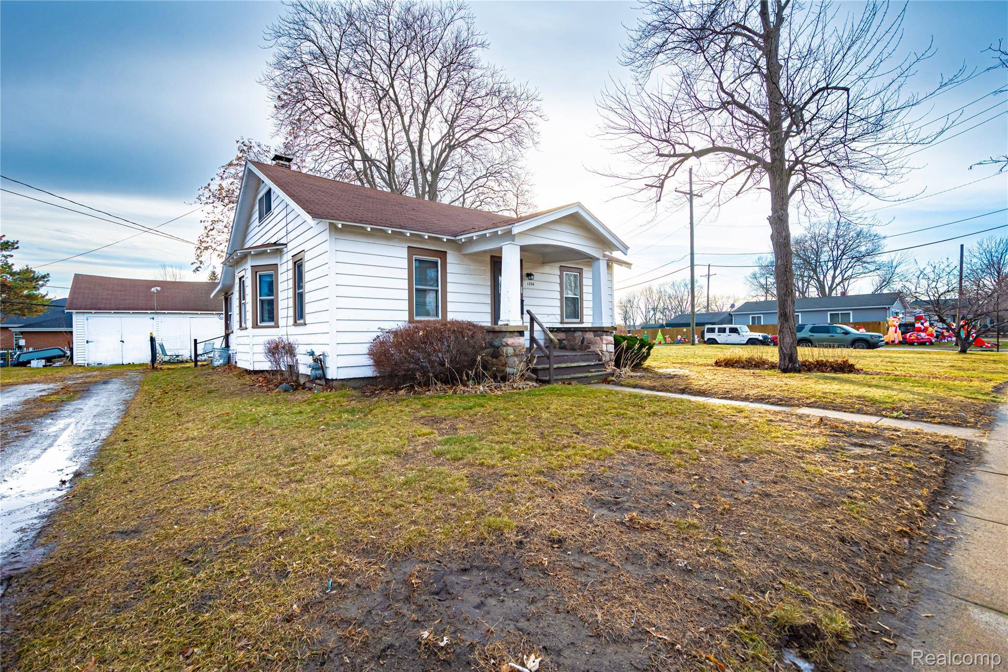 Port Huron, MI 48060,1334 Beard ST