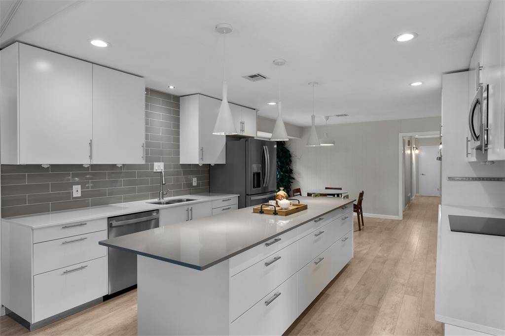 Waco, TX 76710,2724 Wooded Acres Drive