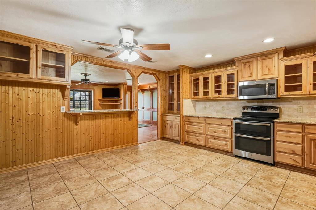 Paradise, TX 76073,904 County Road 3341