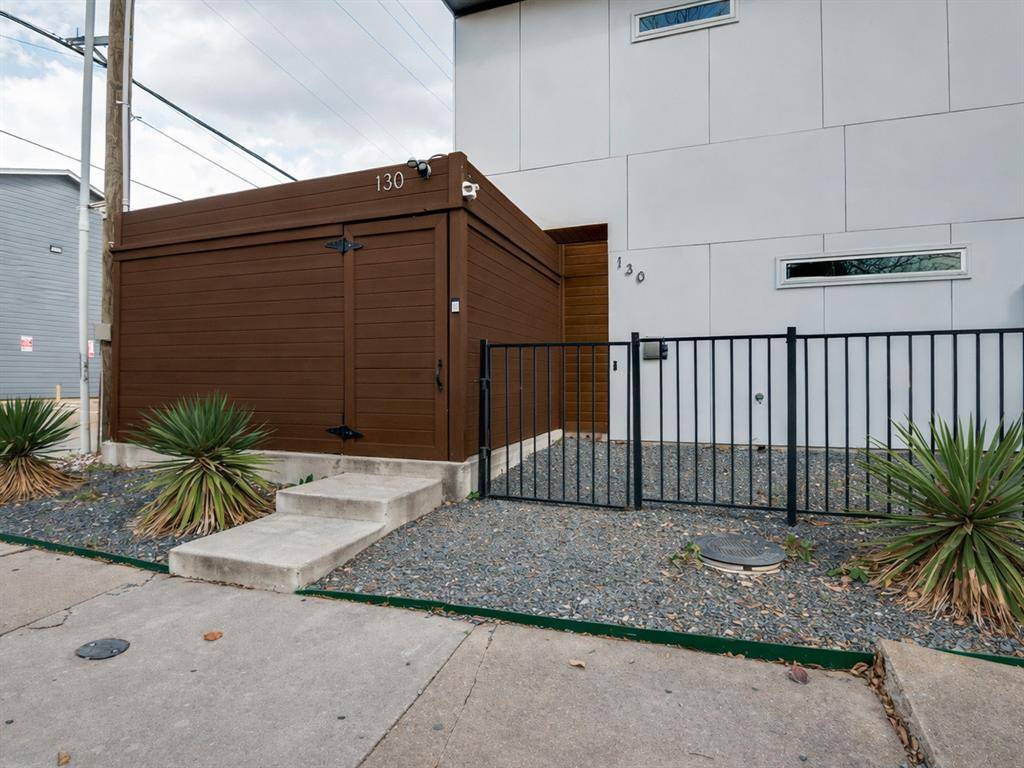 Dallas, TX 75246,130 S Cisco Street