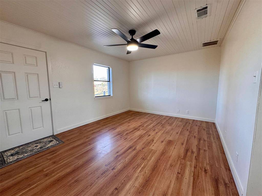 Bridgeport, TX 76426,207 County Road 3214