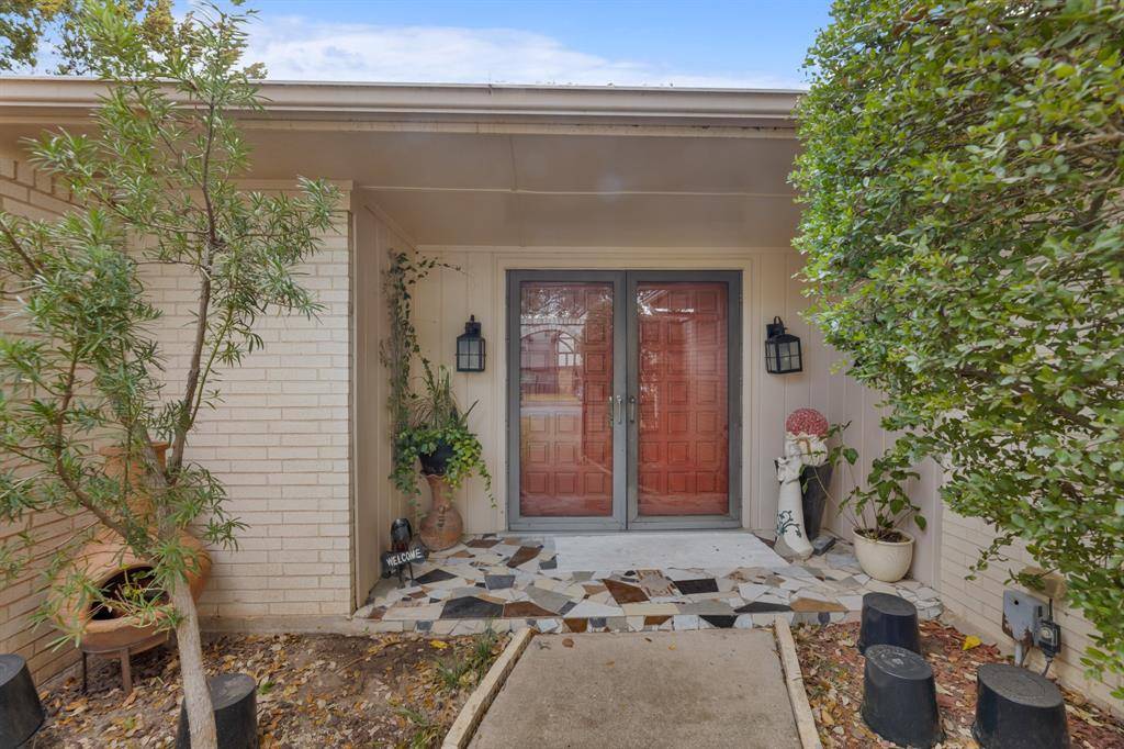 Duncanville, TX 75137,807 Middle Run