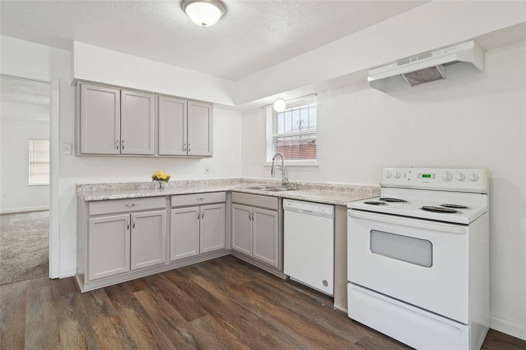 Dallas, TX 75232,7840 Larchridge Drive