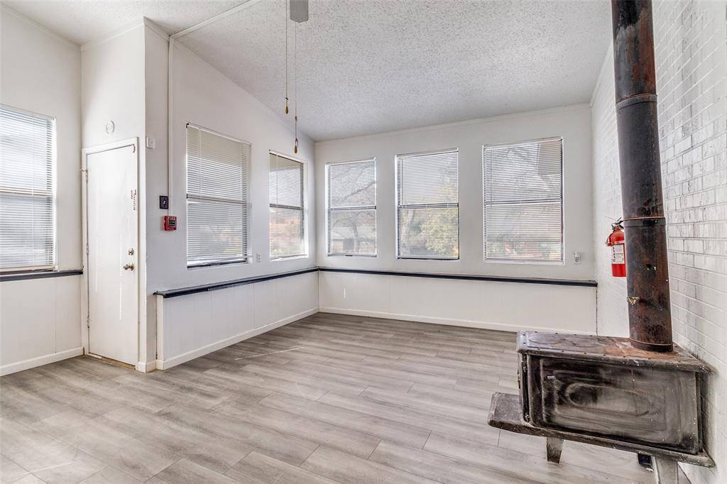 Dallas, TX 75232,612 Misty Glen Lane