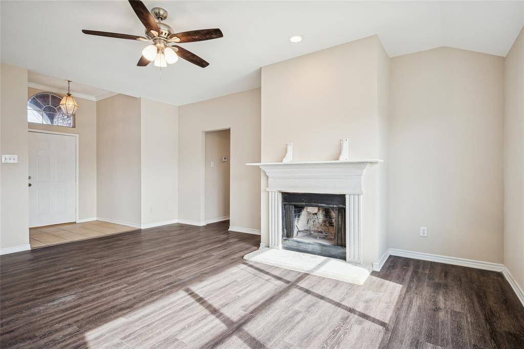 Gunter, TX 75058,407 Autry Boulevard