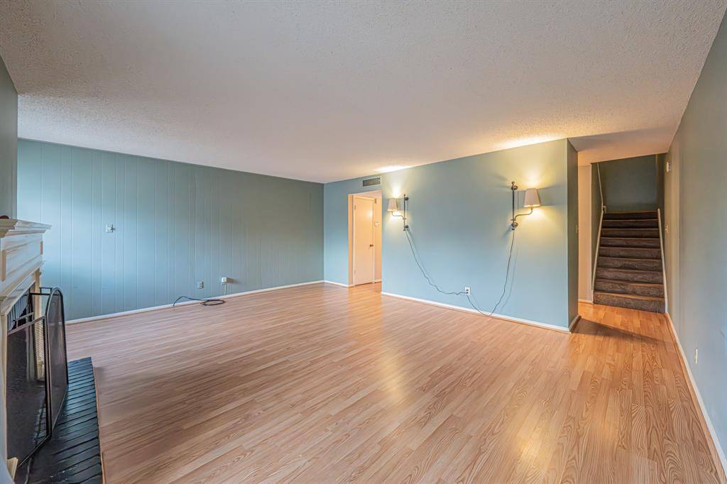 Dallas, TX 75248,15927 Preston Road #1005