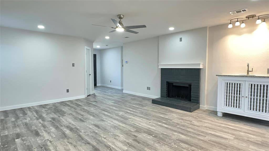 Fort Worth, TX 76135,5316 New Castleton Lane