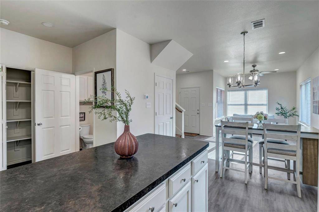 Fort Worth, TX 76110,1719 St Louis Avenue