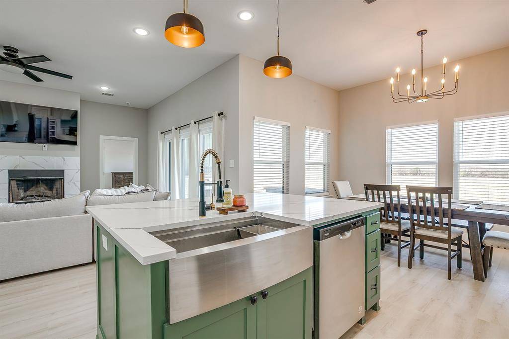 Mineral Wells, TX 76067,920 Kite Road