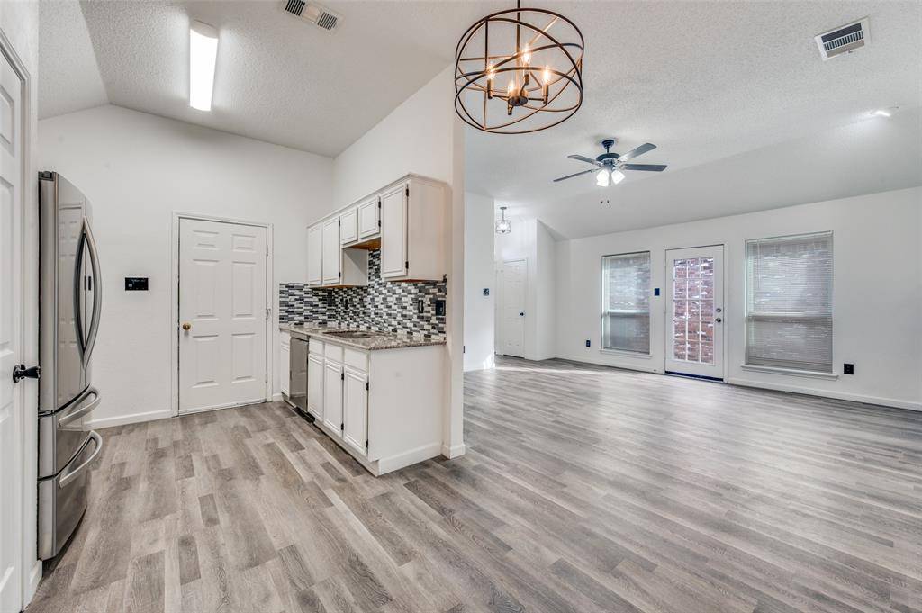 Dallas, TX 75229,2916 S Bend Drive