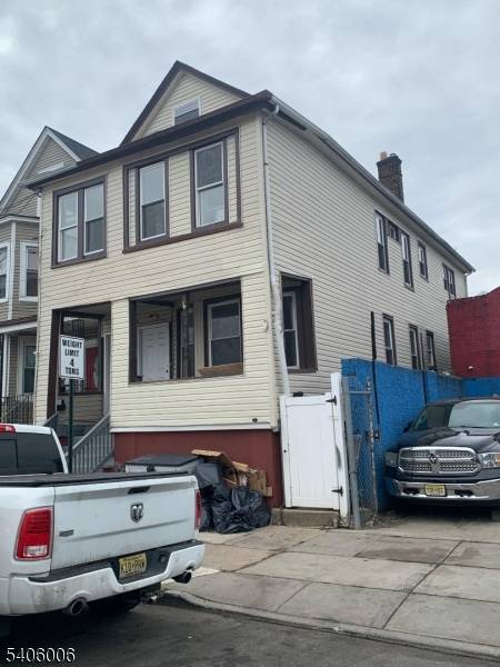 Elizabeth City, NJ 07206,658 Magnolia Ave