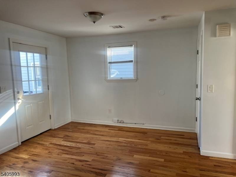 Newark City, NJ 07105,58 Brill St