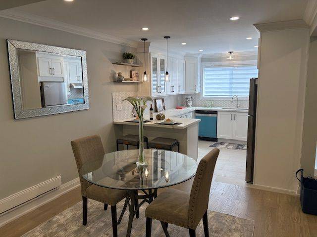 Toronto E10, ON M1C 1Z7,121 Centennial RD #74