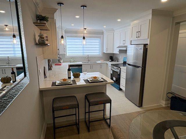 Toronto E10, ON M1C 1Z7,121 Centennial RD #74