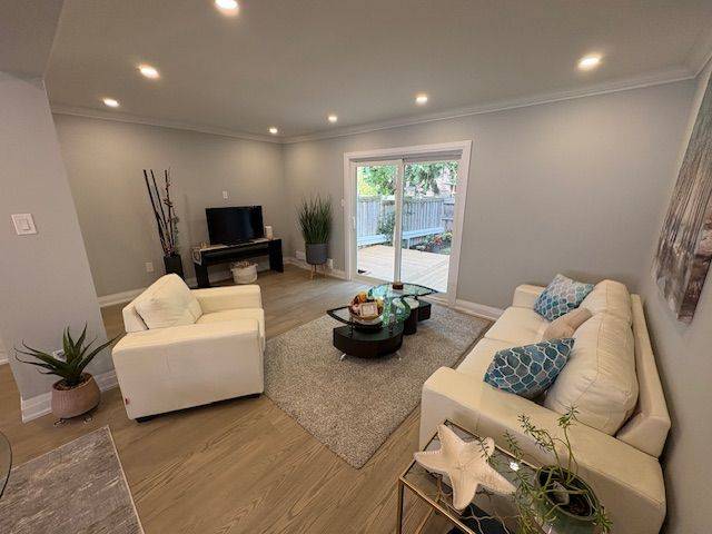 Toronto E10, ON M1C 1Z7,121 Centennial RD #74