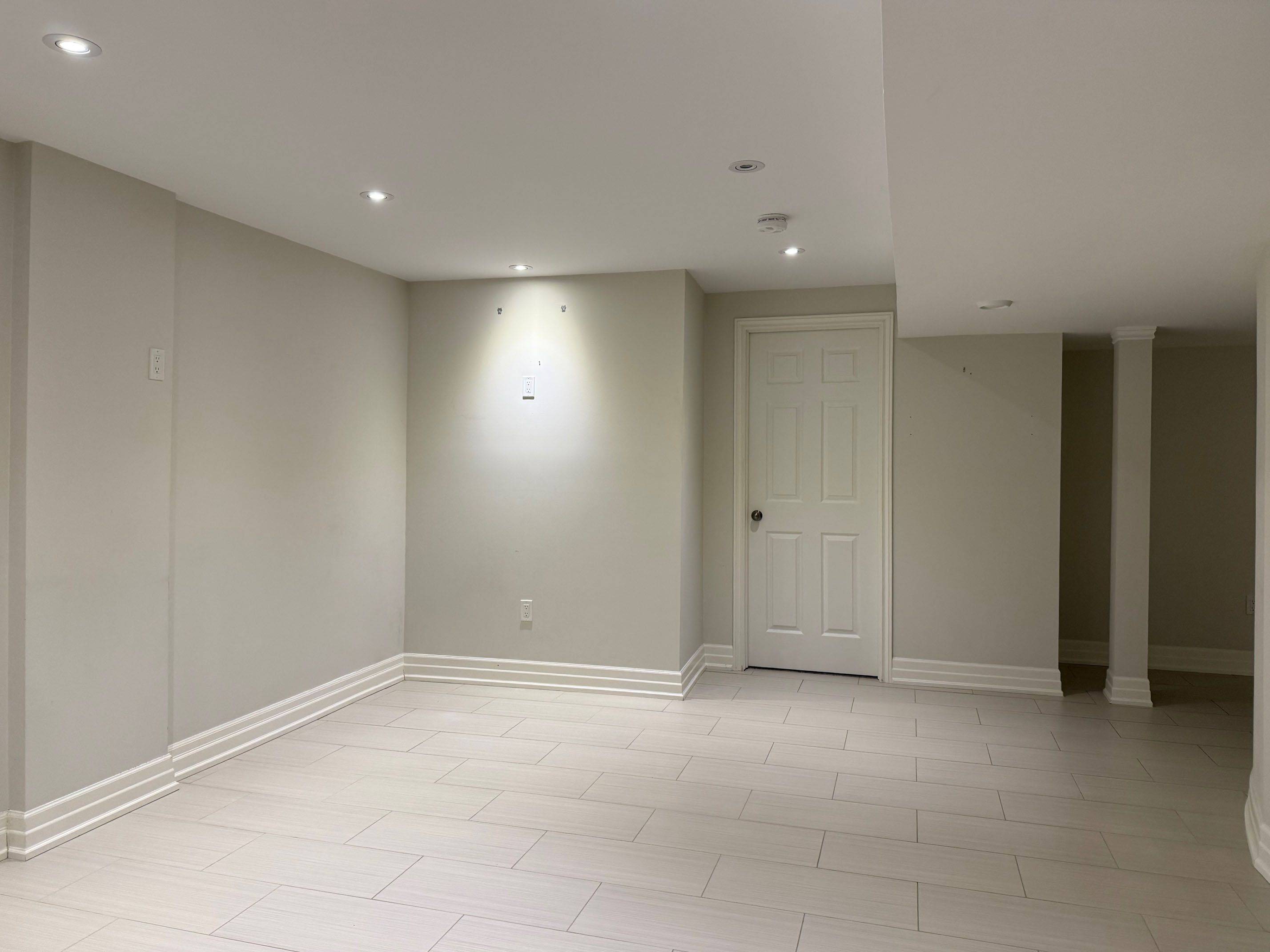 Newmarket, ON L3X 0B8,990 Sherman Brock CIR #Bsmt