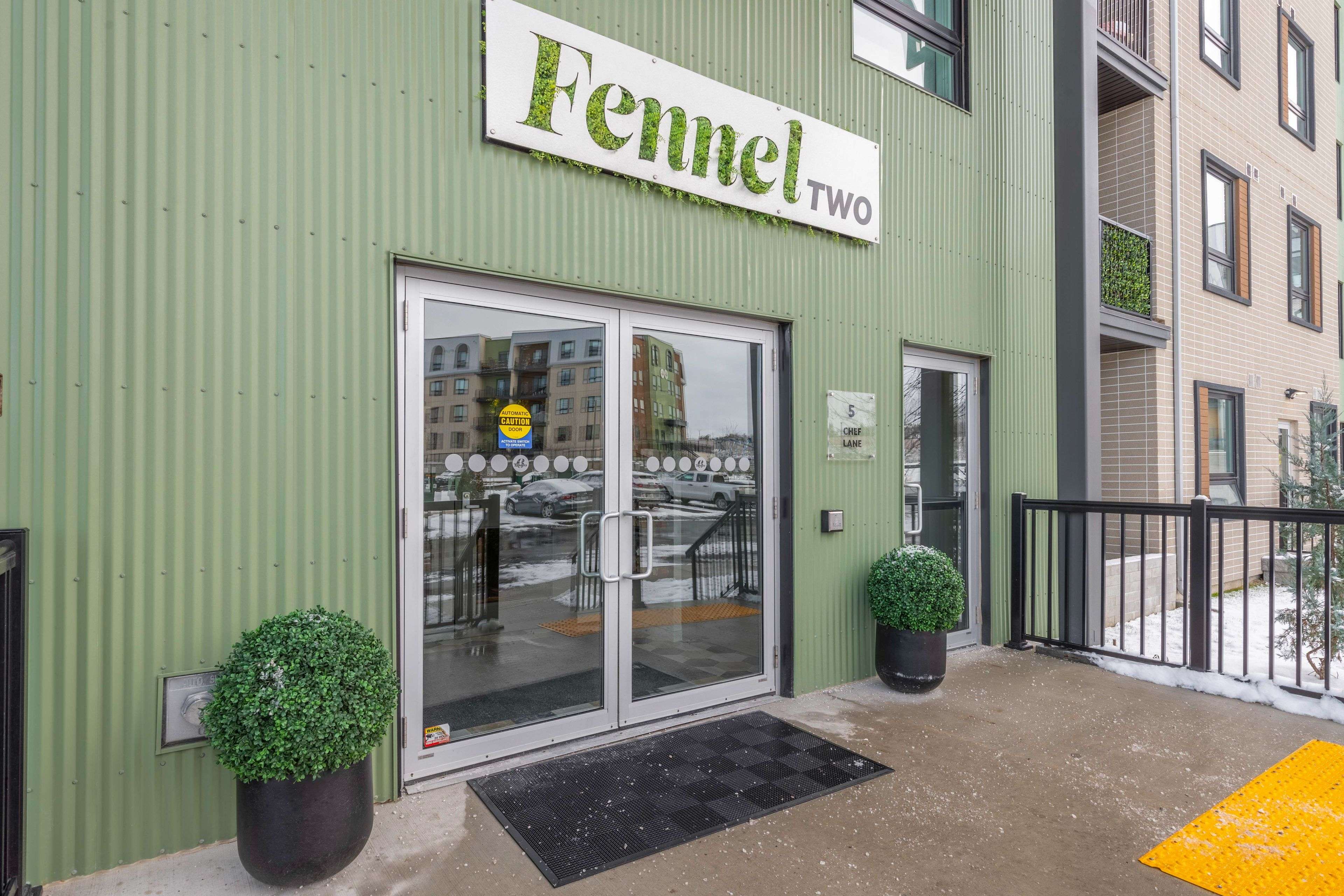 Barrie, ON L9J 0J8,5 Chef LN #411