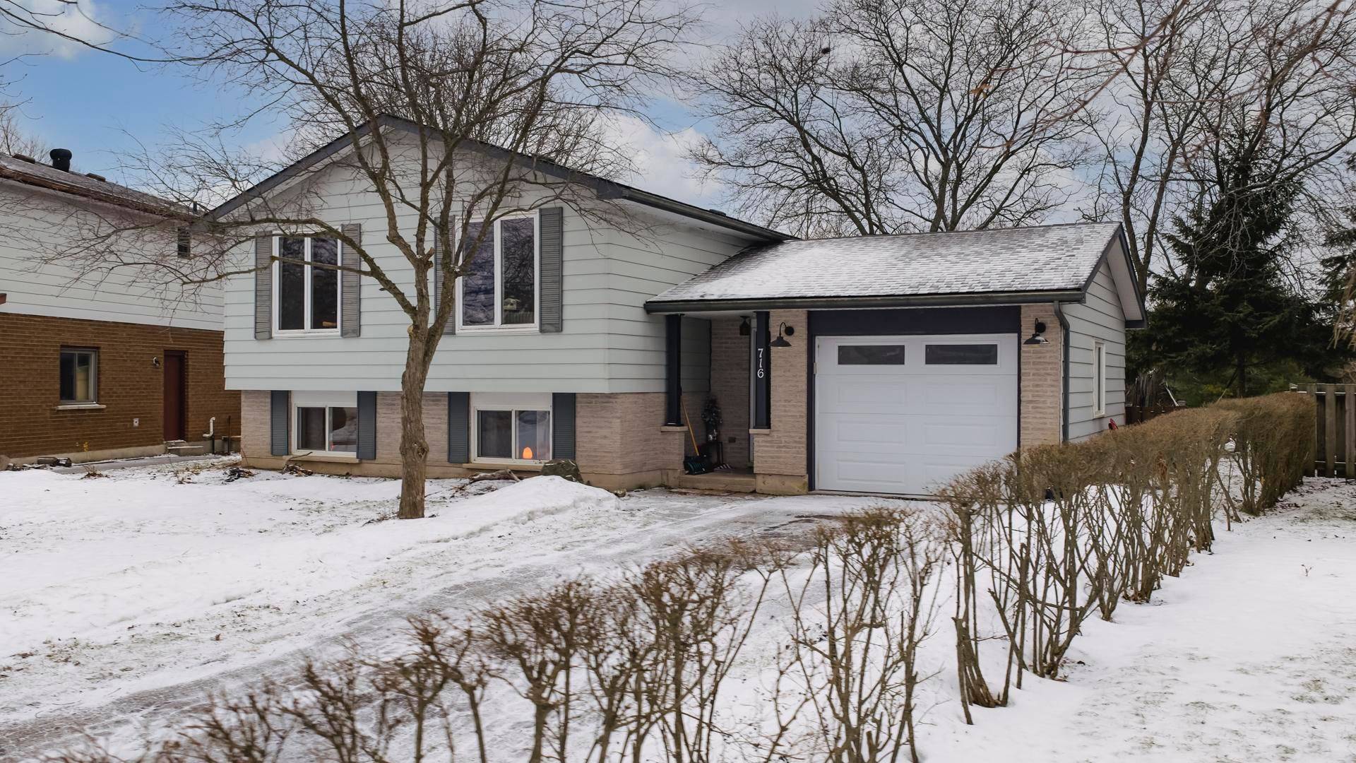 Kincardine, ON N2Z 1R3,716 Palmateer DR