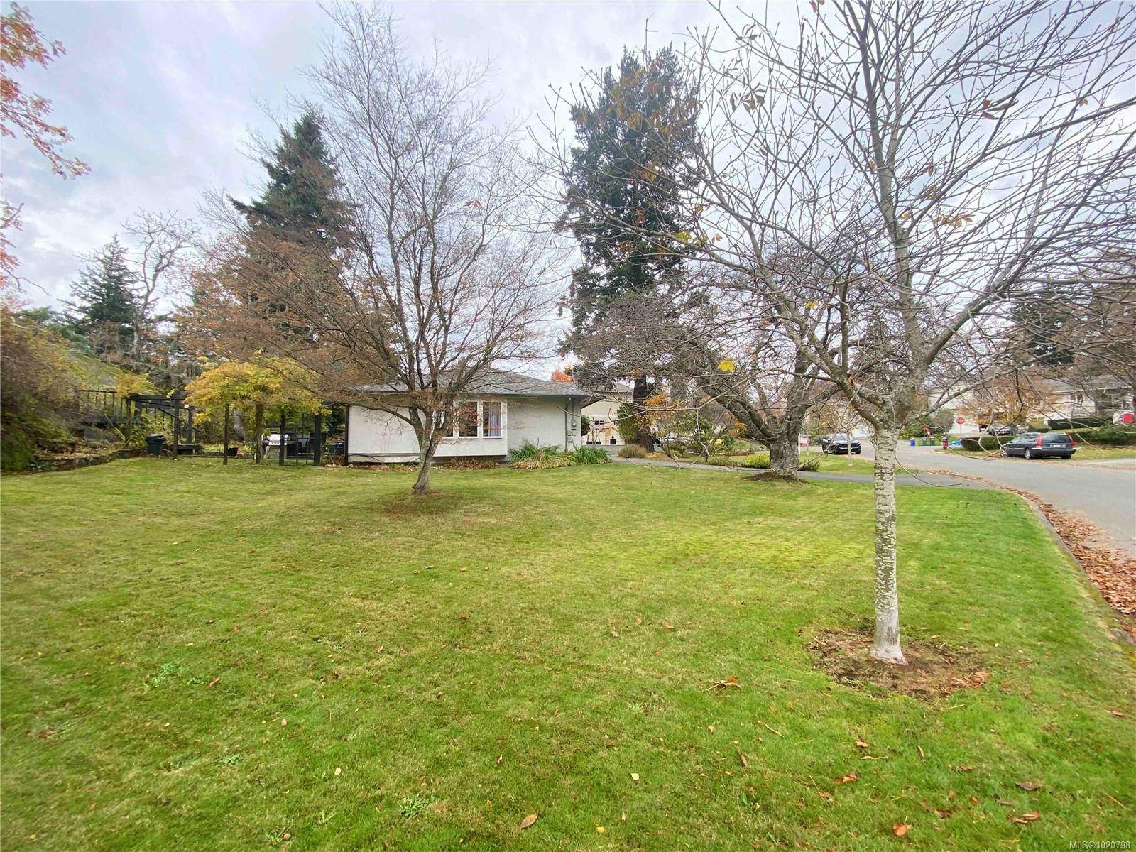 Esquimalt, BC V9A 4M6,886 Cunningham Rd