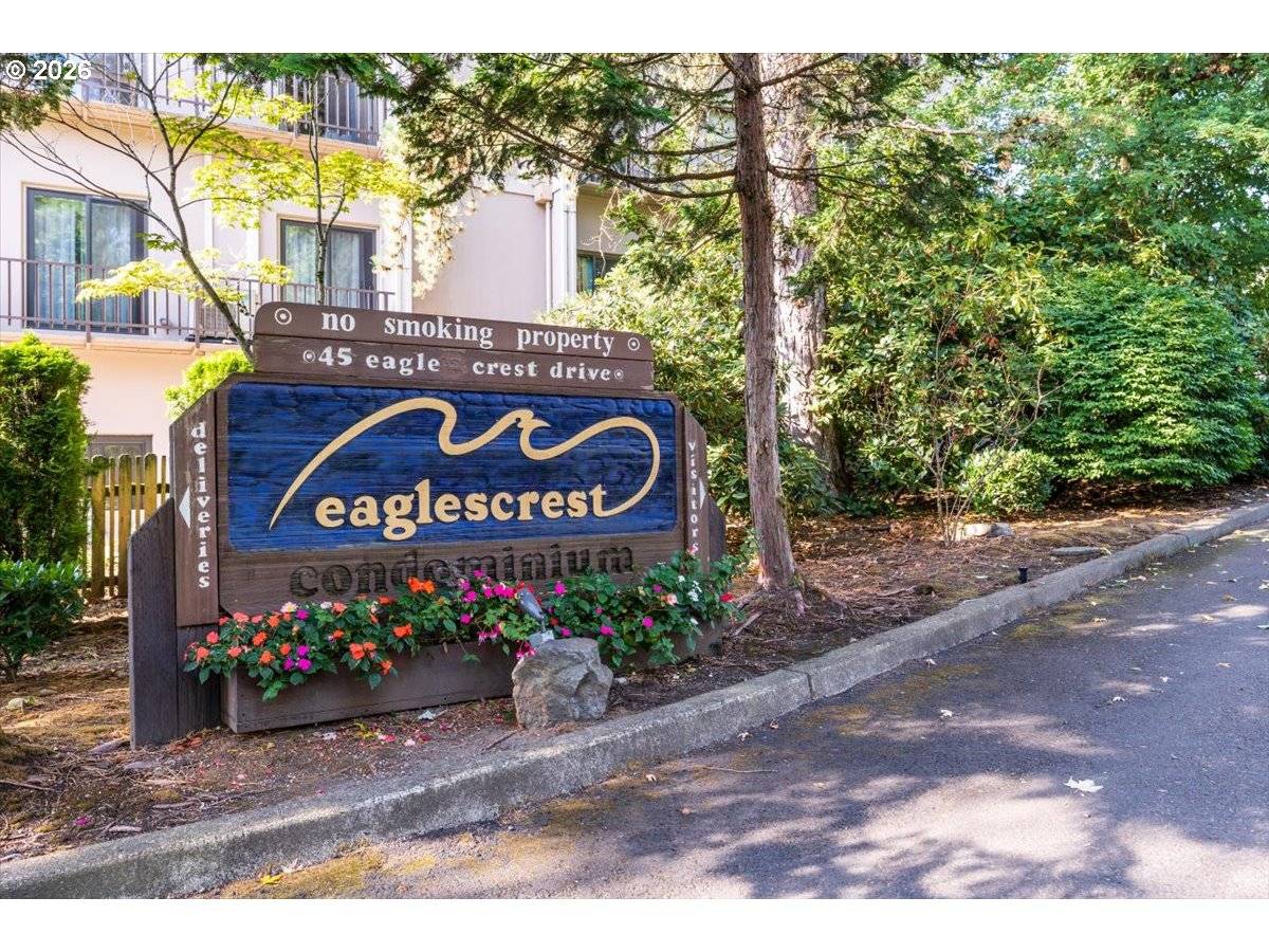Lake Oswego, OR 97035,45 EAGLE CREST DR #500