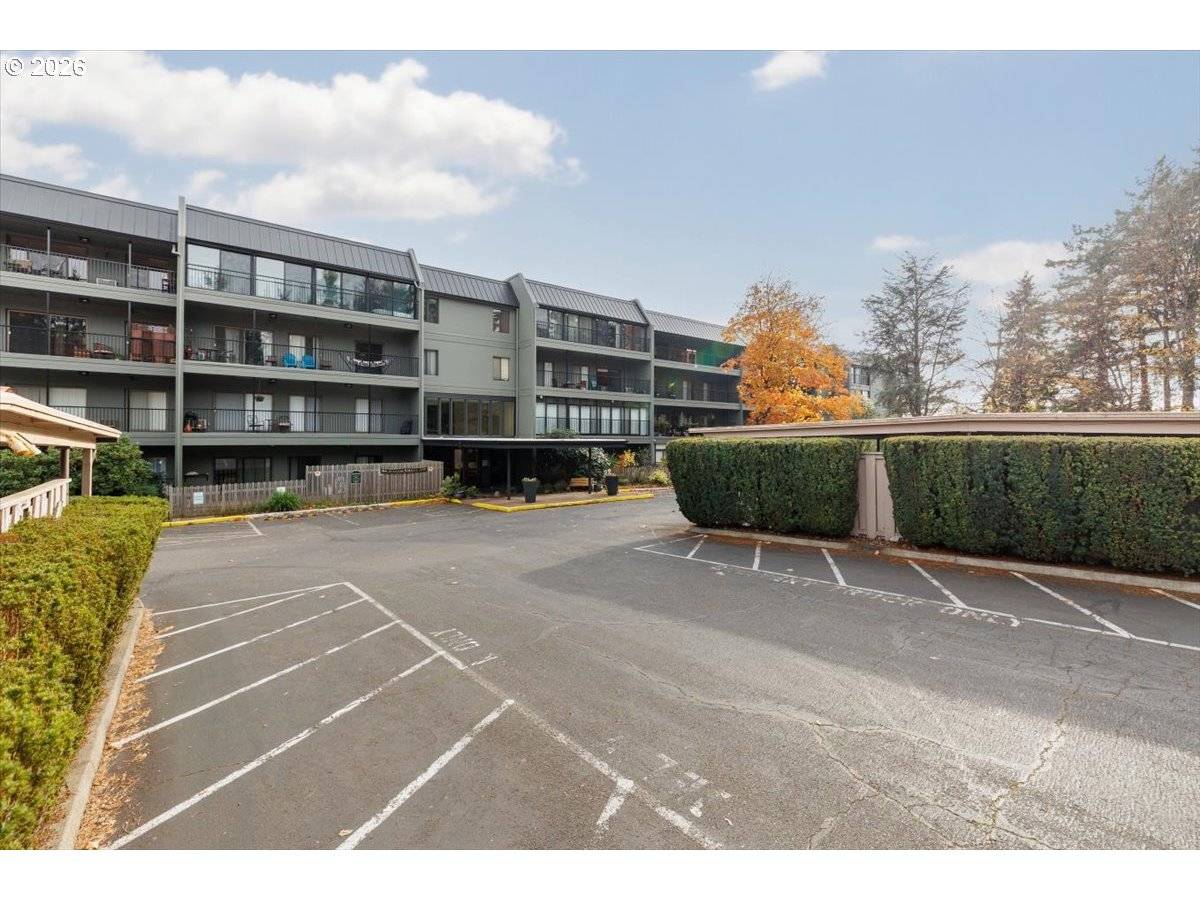 Lake Oswego, OR 97035,45 EAGLE CREST DR #500