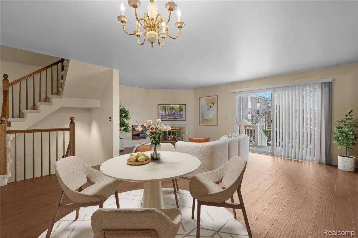 Detroit, MI 48207,294 Main Sail CT #22