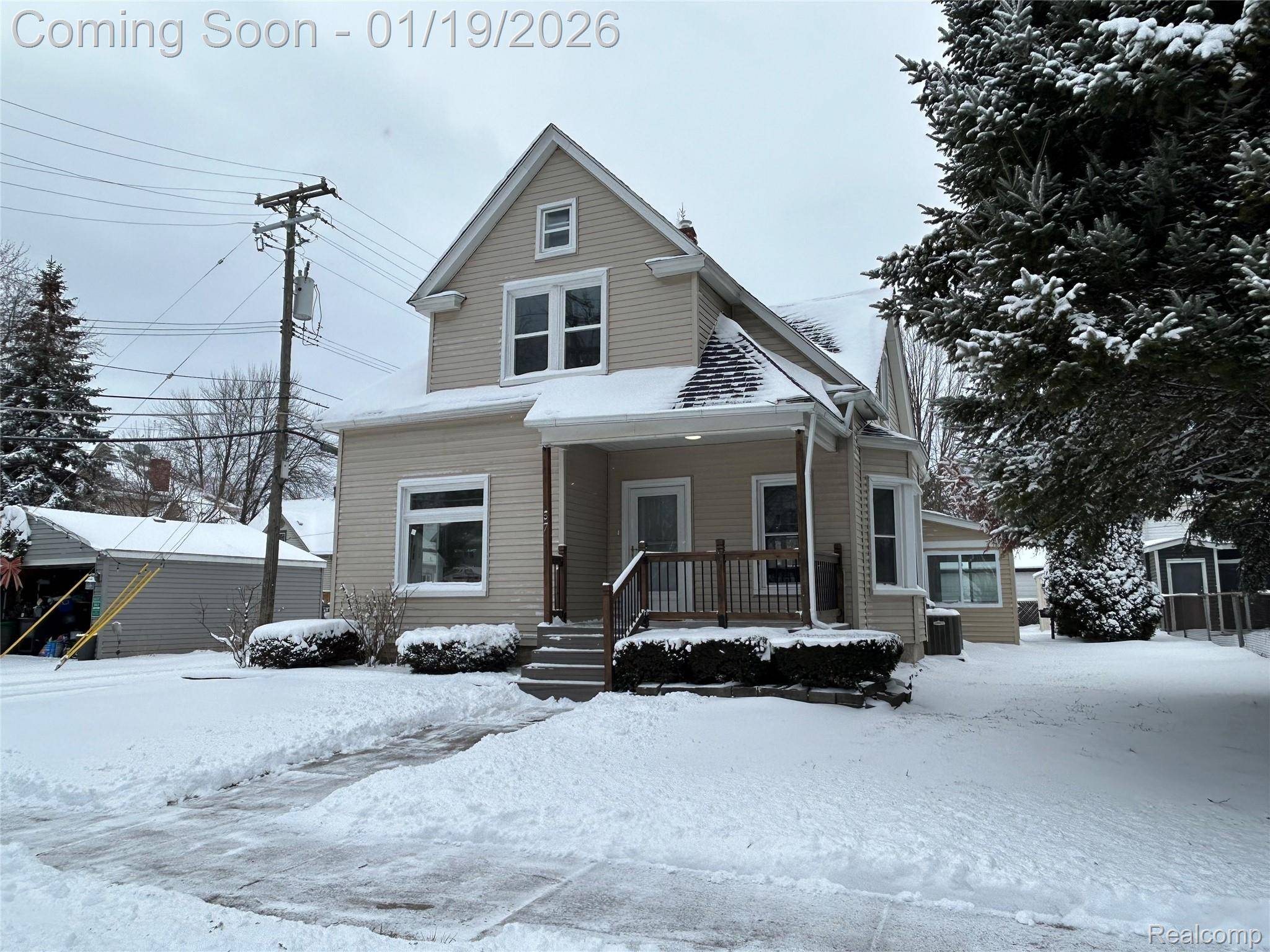 Mt. Clemens, MI 48043,57 Madison AVE